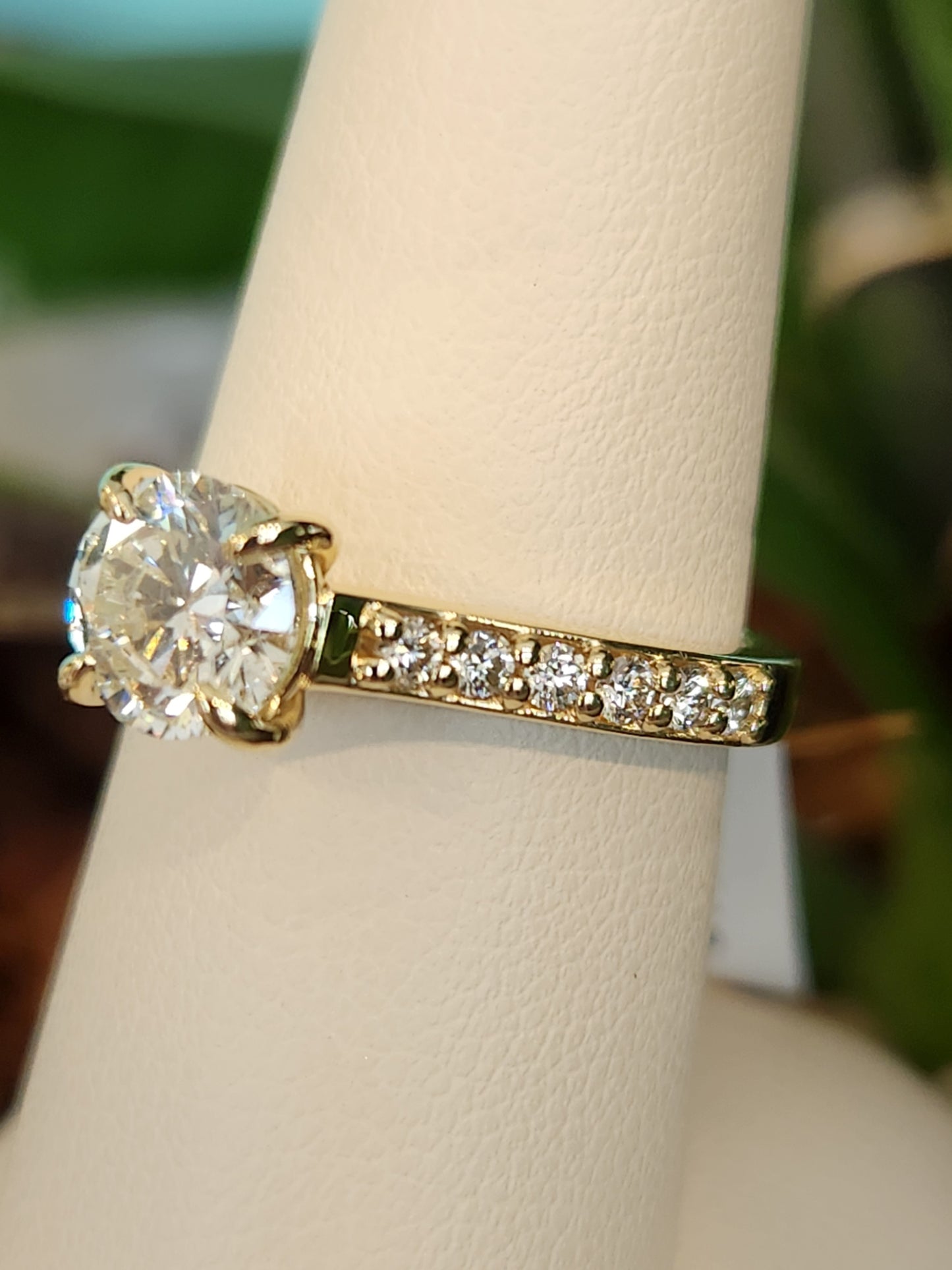 14 Karat Yellow Gold Round Brilliant Diamond Engagement With Diamond Accents In Shoulders