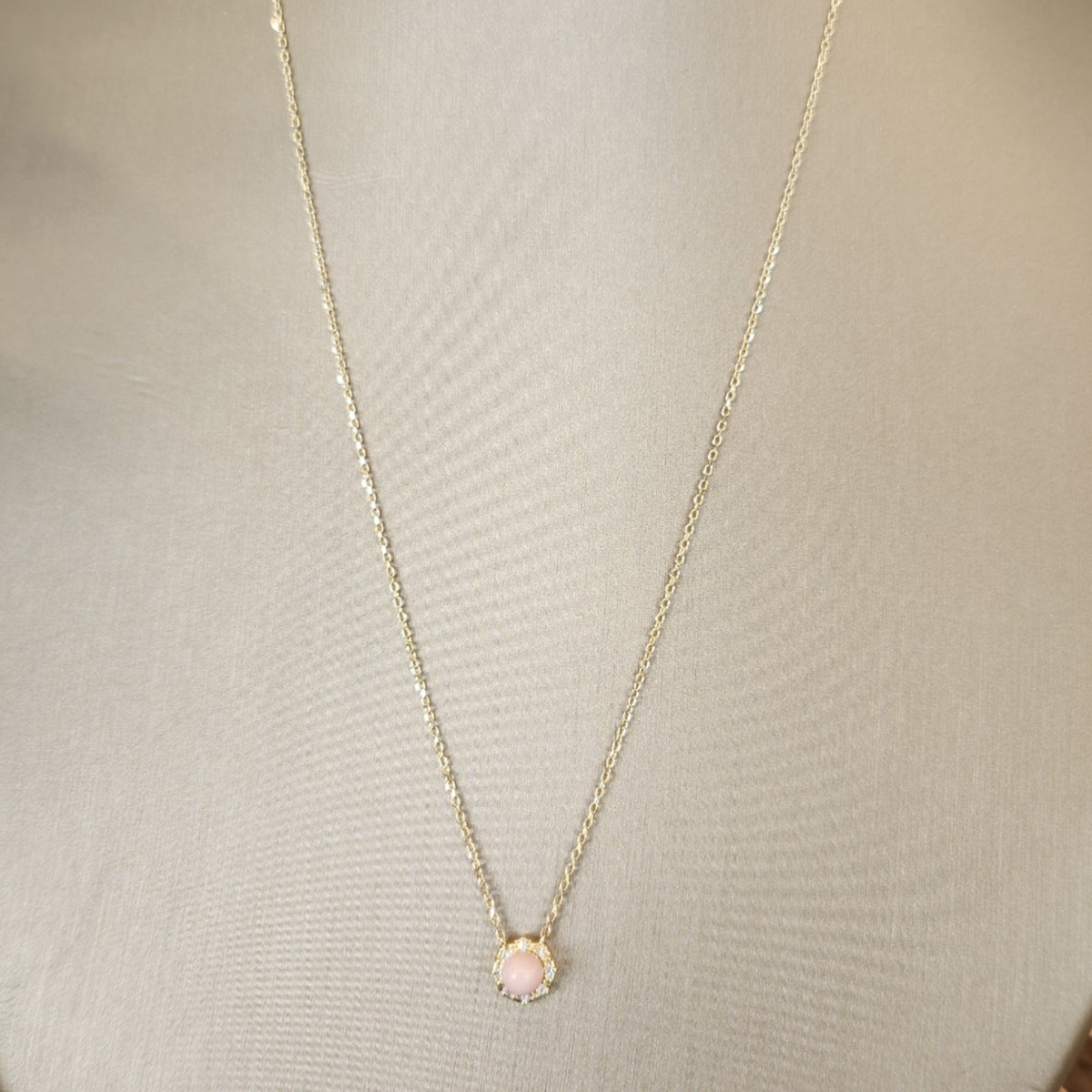 14 Karat Yellow Gold 4.5 Mm Light Pink Conch Pearl & Diamond Halo Necklace, 18"