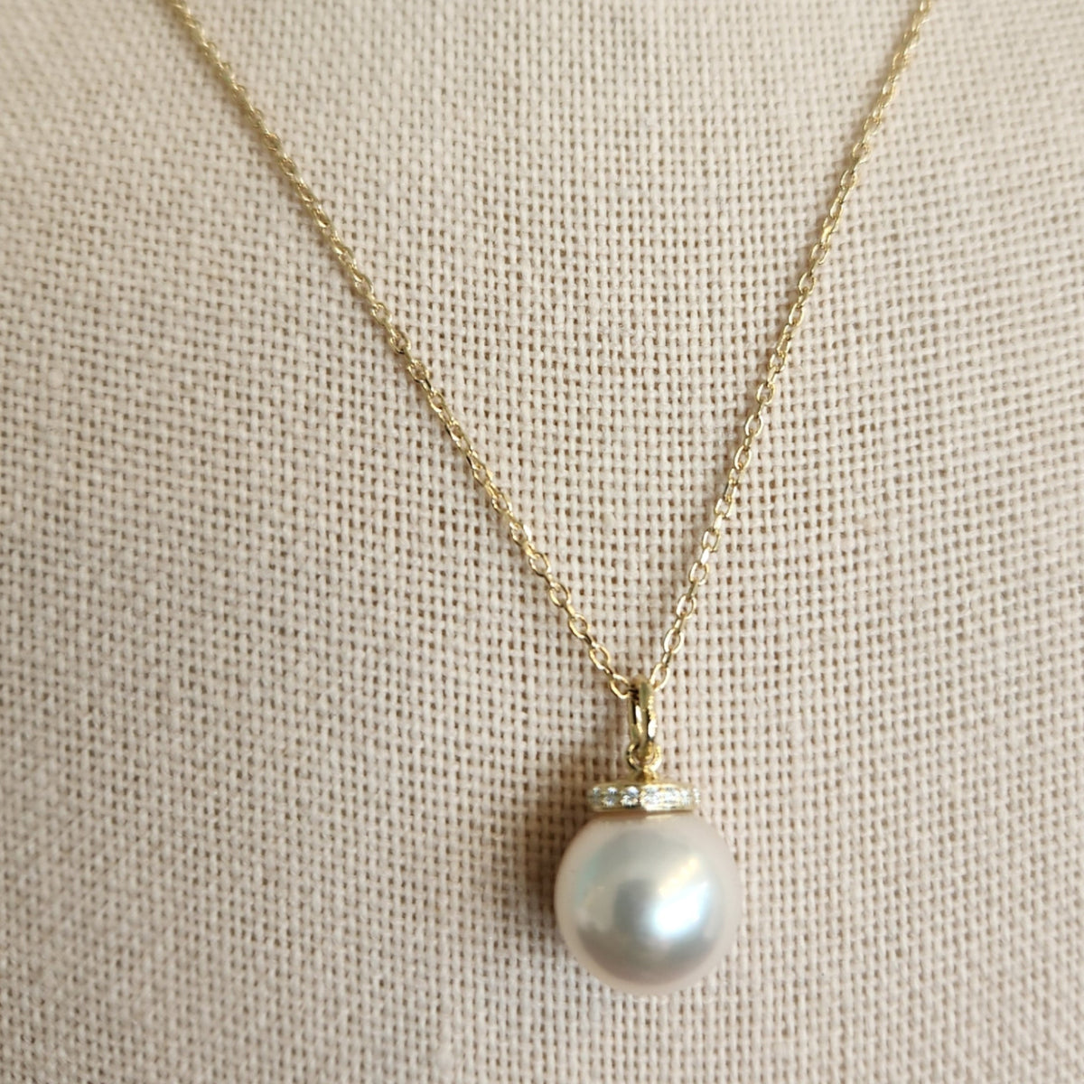 14 Karat Yellow Gold 9.5 Mm Akoya Pearl Necklace With Hidden Diamond Halo, 16-18"