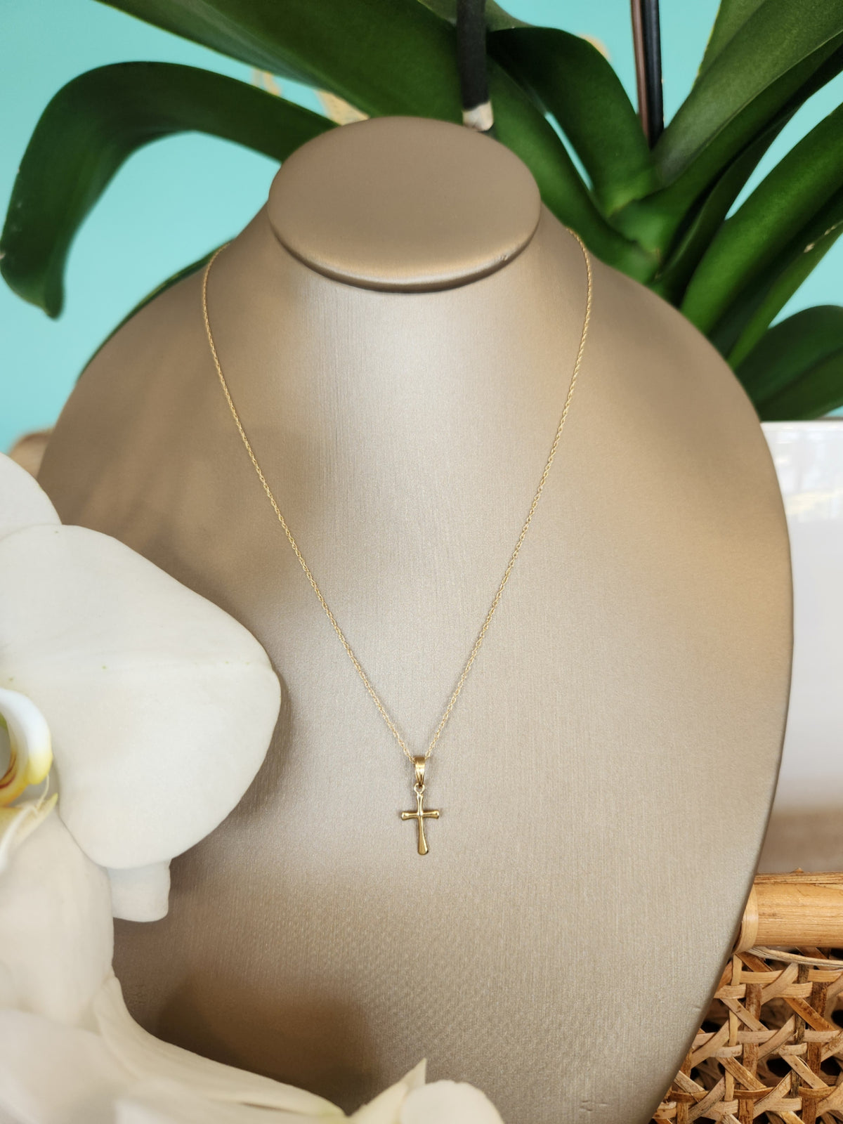 14 Karat Yellow Gold Small Cross Pendant