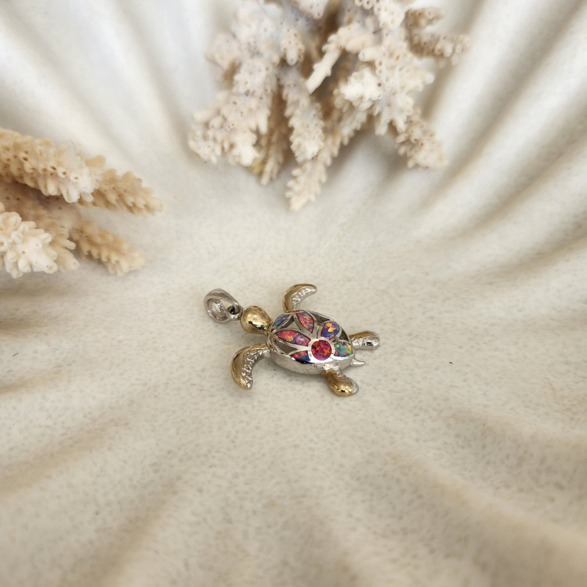 Vintage Sterling Silver And Inlaid Synthetic Opal Turtle Pendant