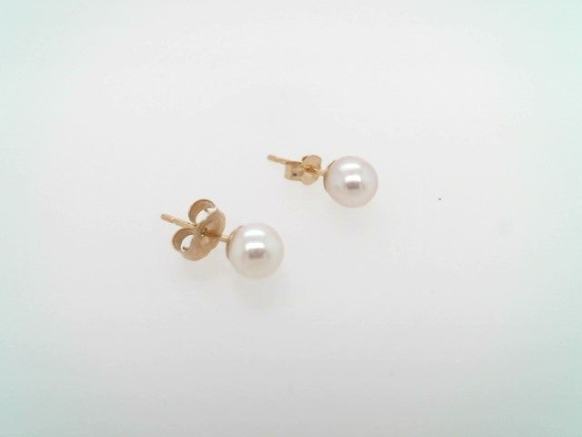 Vintage 14 Karat Yellow Gold 5 Mm Akoya Pearl Stud Earrings