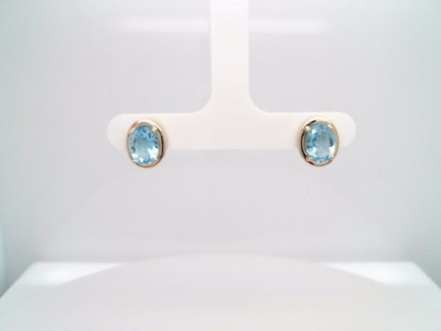 14 Karat Yellow Gold Blue Topaz Stud Earrings