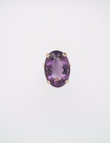 Vintage 14 Karat Yellow Gold Oval Amethyst Solitaire Statement Ring