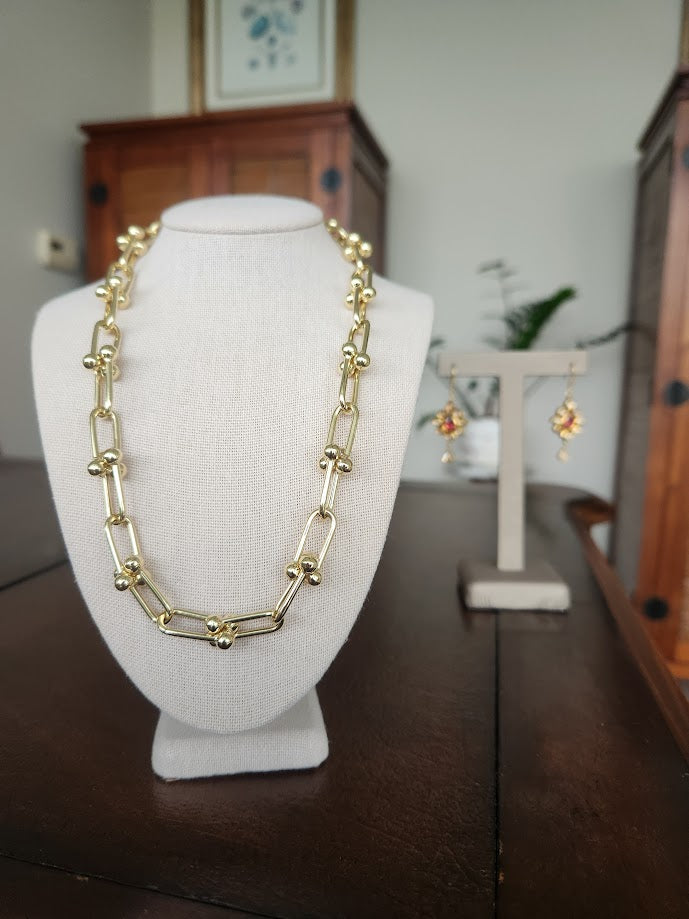 Vintage 14 Karat Yellow Gold 10 Mm Fancy Open Link With Bead End Chain Necklace, 16"