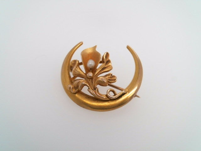 Antique Victorian 10 Karat Yellow Gold Crescent Moon Floral Pin With Seed Pearl