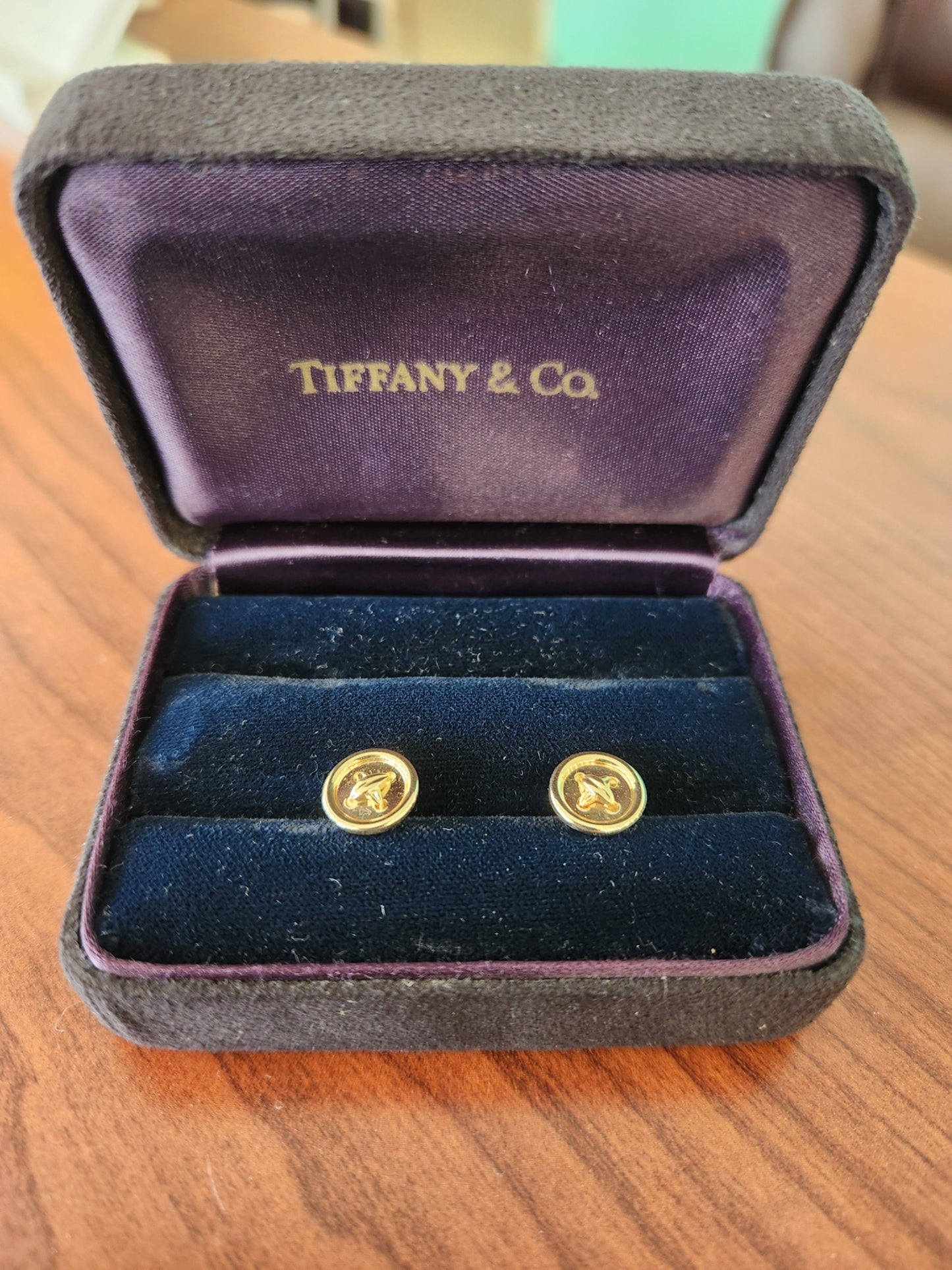 Vintage 14 Karat Yellow Gold 10 Mm "Button" Stud Earrings