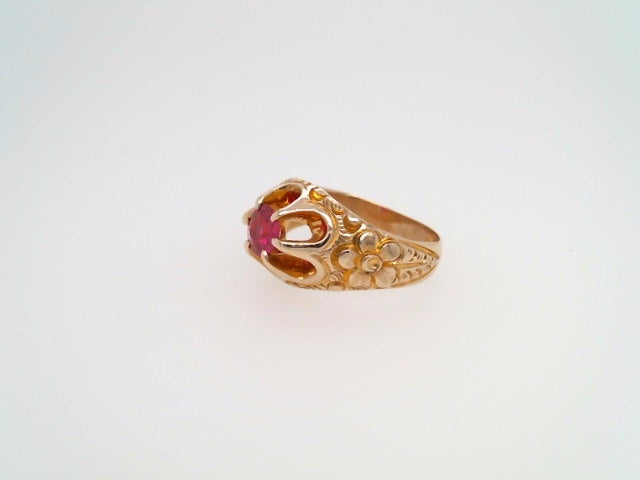 Vintage 10 Karat Yellow Gold 6 Prong Buttercup Style Imitation Ruby Ring With Flowers Engraved On Shoulders