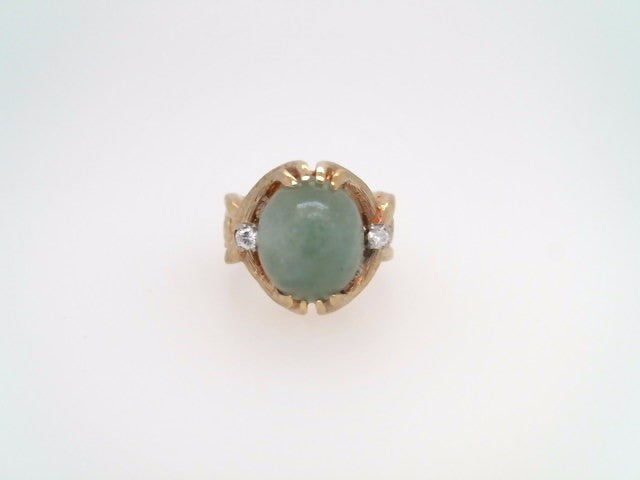 Vintage 18 Karat Yellow Gold Nephrite Jade & Diamond Ring With Brushed Finish