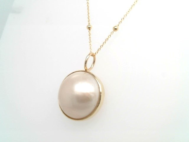 Vintage 14 Karat Yellow Gold Bezel Set 14 Mm Mabe Pearl Pendant