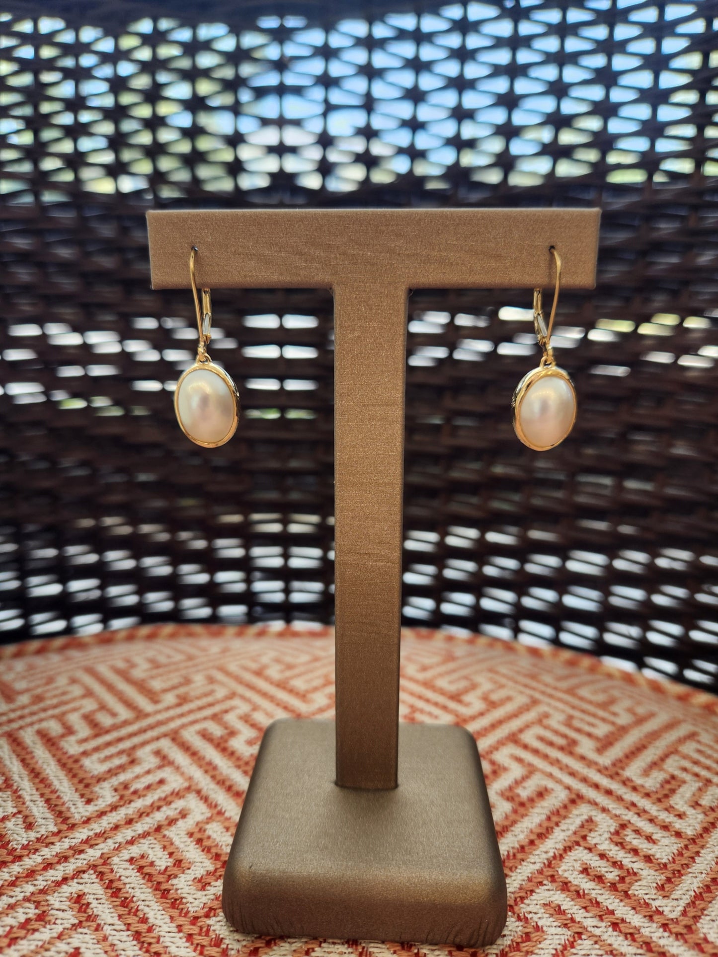 Vintage 18 Karat Yellow Gold Oval Mabe Pearl Bezel Set Earrings With Leverbacks