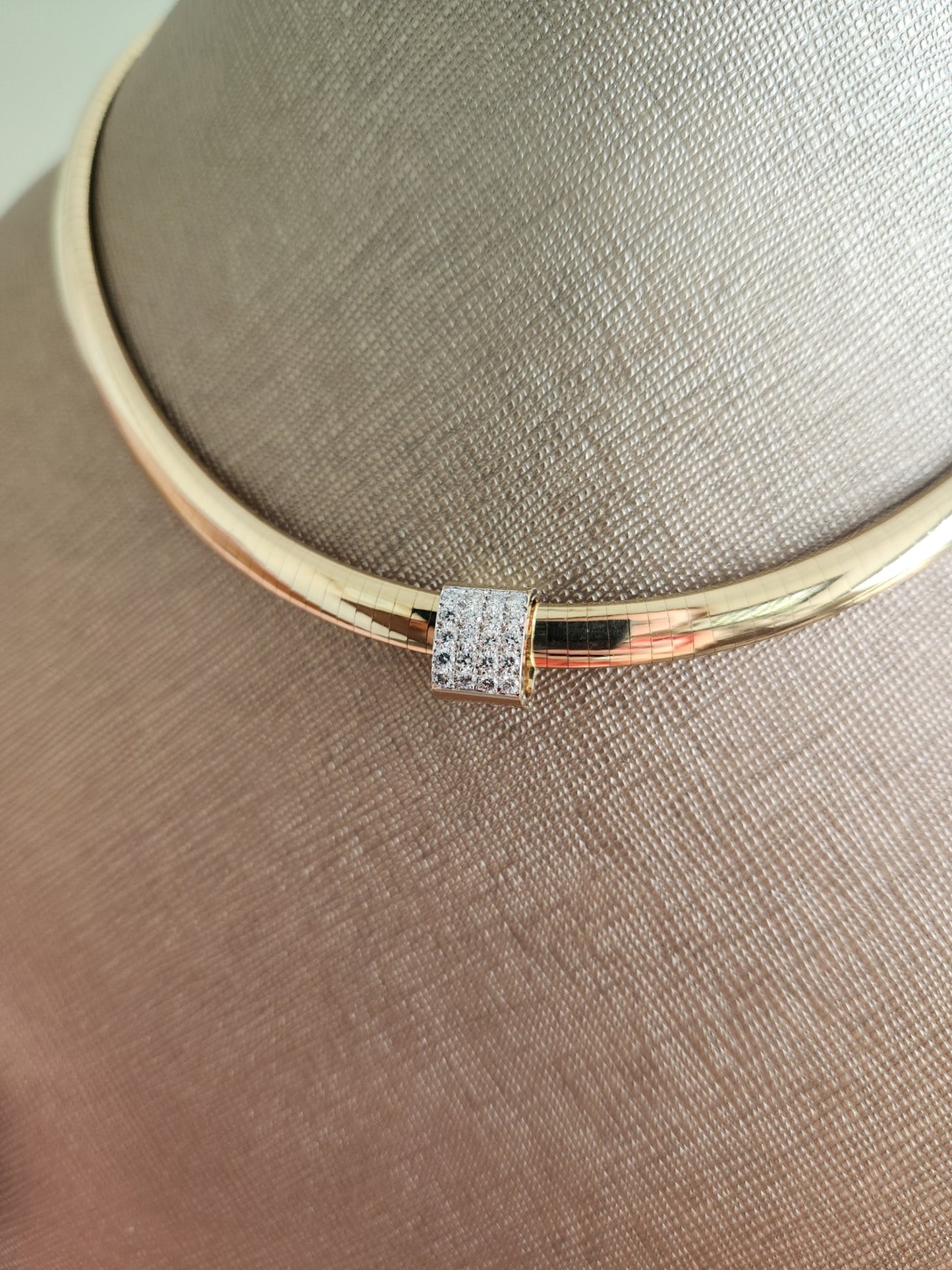 Vintage 14 Karat Yellow Gold 6 Mm Domed Omega Chain Necklace, 16.5"