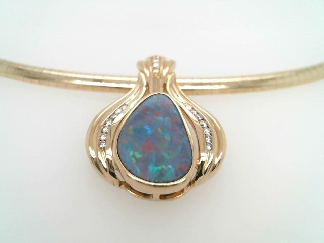 Vintage 14 Karat Yellow Gold Opal & Diamond Pendant