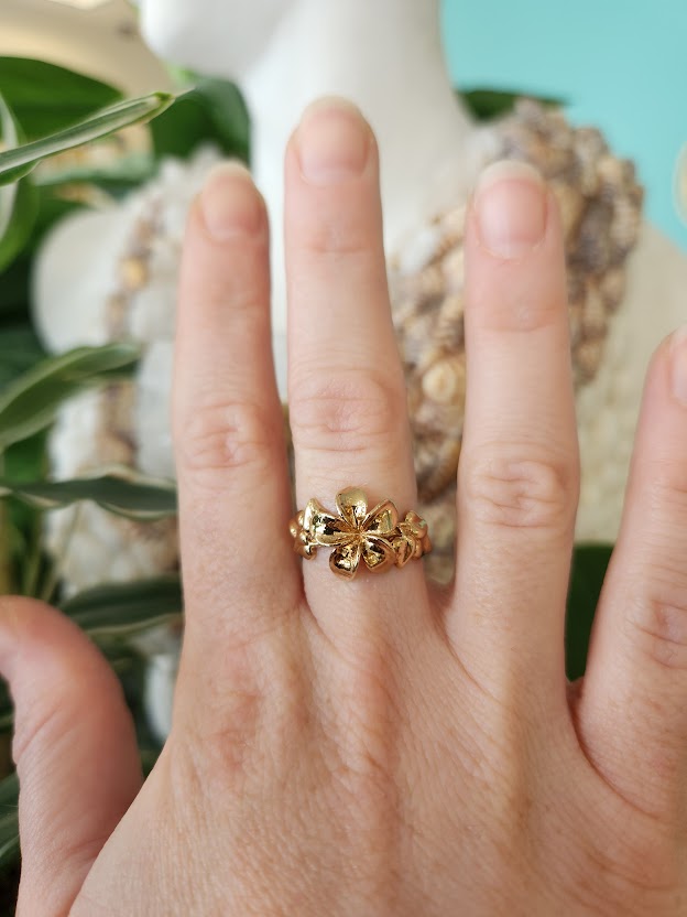 Vintage14 Karat Yellow Gold Plumeria Ring