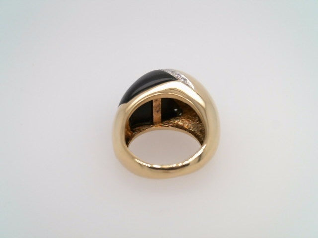 Vintage 18 Karat Yellow Gold Highly Domed Ring With Black Onyx & Diamond