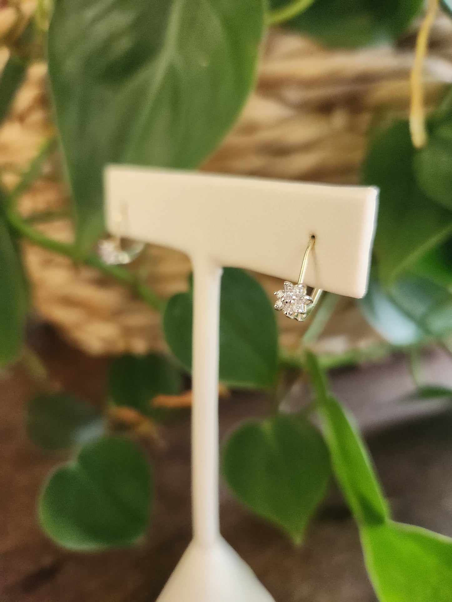 Vintage 14 Karat Yellow Gold Diamond Cluster Leverback Earrings