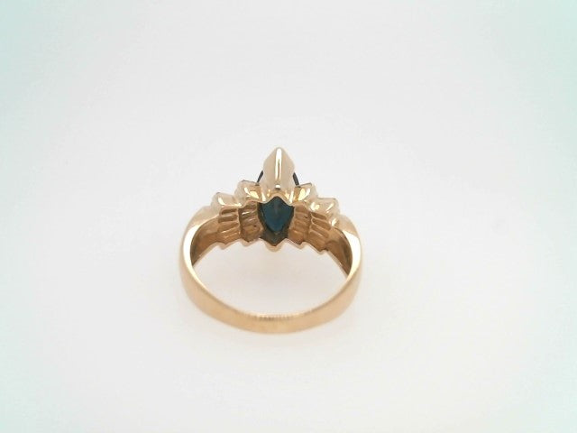 Vintage 14 Karat Yellow Gold Blue Sapphire & Baguette Diamond Ring