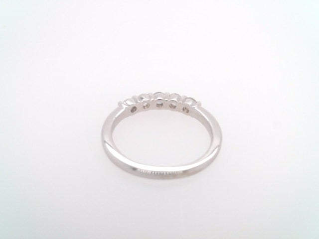 Vintage 14 Karat White Gold 5 Diamond Shared Prong Band Ring