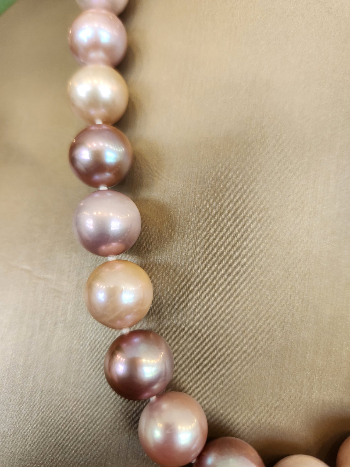 14 Karat Yellow Gold 11.5-14.5 Mm Natural Lavender & Blush Hued Freshwater Pearl Strand Necklace With Lobster Clasp, 17.5"