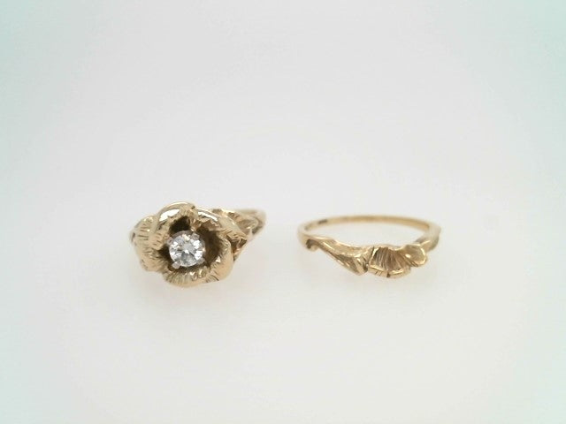 Vintage 14 Karat Yellow Gold Floral Shadow Band Ring