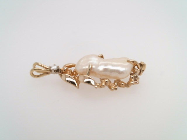 Vintage 14 Karat Yellow Gold Freeform Freshwater Pearl & Diamond Pendant