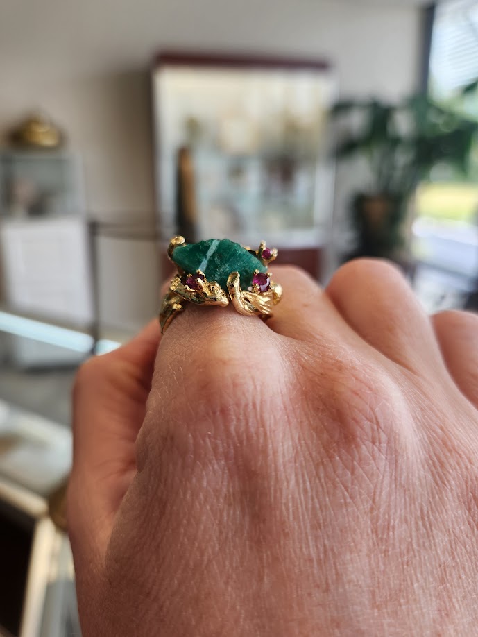 Vintage 14 Karat Yellow Gold Rough Lab Grown Emerald Ring With Ruby Accents, Floral Motif Mounting With Leaves & Branches