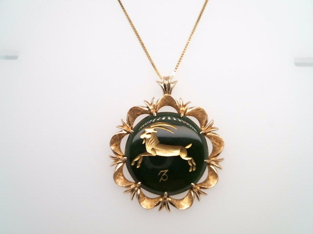 Vintage 14 Karat Yellow Gold 35 Mm Capricorn Zodiac Medallion Pendant With Dark Green Carved Jade Cabochon