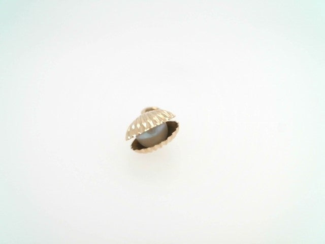 Vintage 14 Karat Yellow Gold Clam Shell Charm Pendant With Pearl Inside
