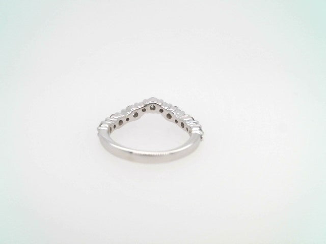 Vintage 14 Karat White Gold Shared Prong Set Curved Diamond Band Ring