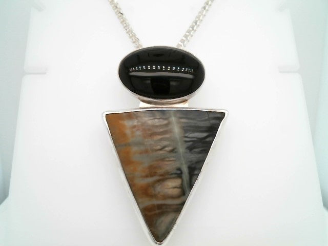 Vintage Sterling Silver Black Onyx & Horn Pendant/Pin