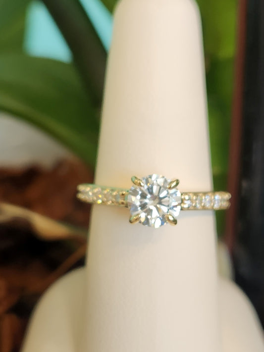 14 Karat Yellow Gold Round Brilliant Diamond Engagement With Diamond Accents In Shoulders