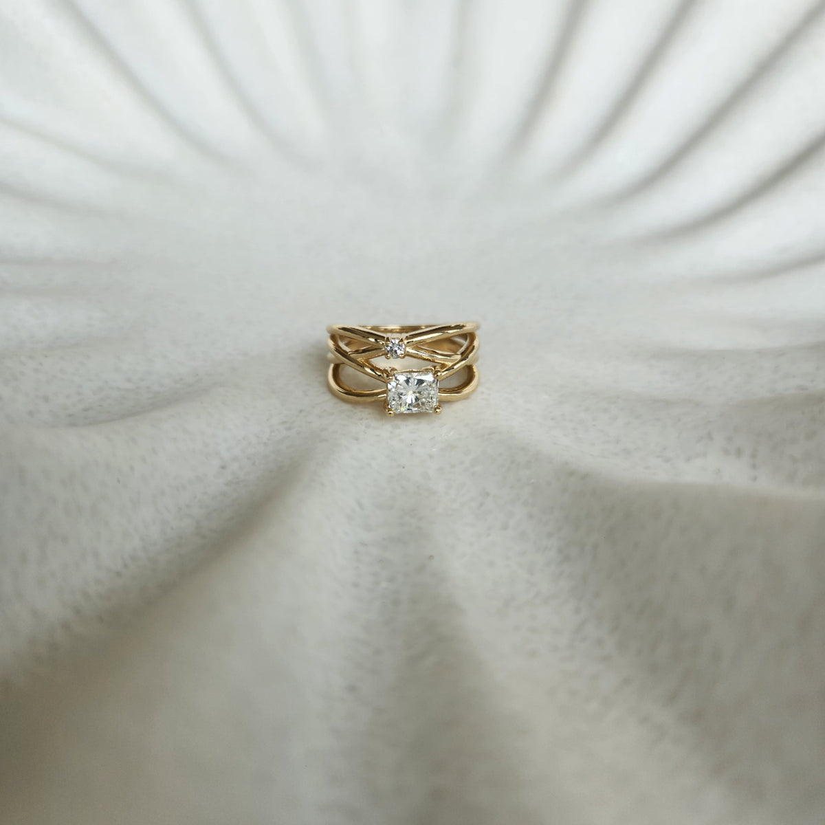 14 Karat Yellow Gold Criss-Cross Freeform Diamond Wide Band Style Ring
