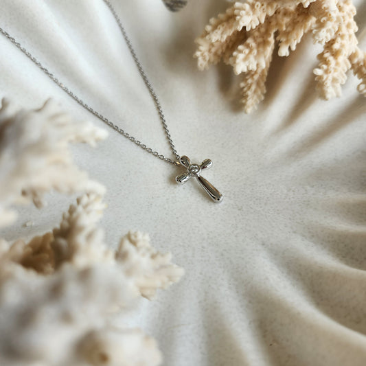 14 Karat White Gold 3.5 Mm Natural Diamond Cross Pendant