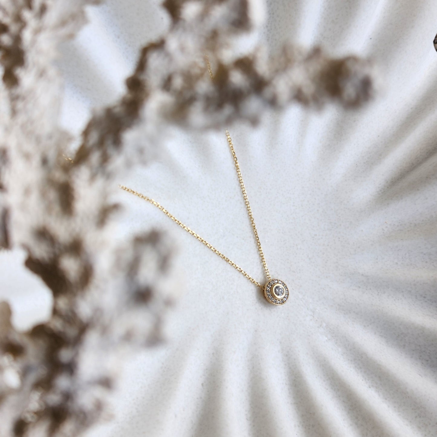 14 Karat Yellow Gold Diamond Halo Pendant Necklace With Cable Chain 16-20"