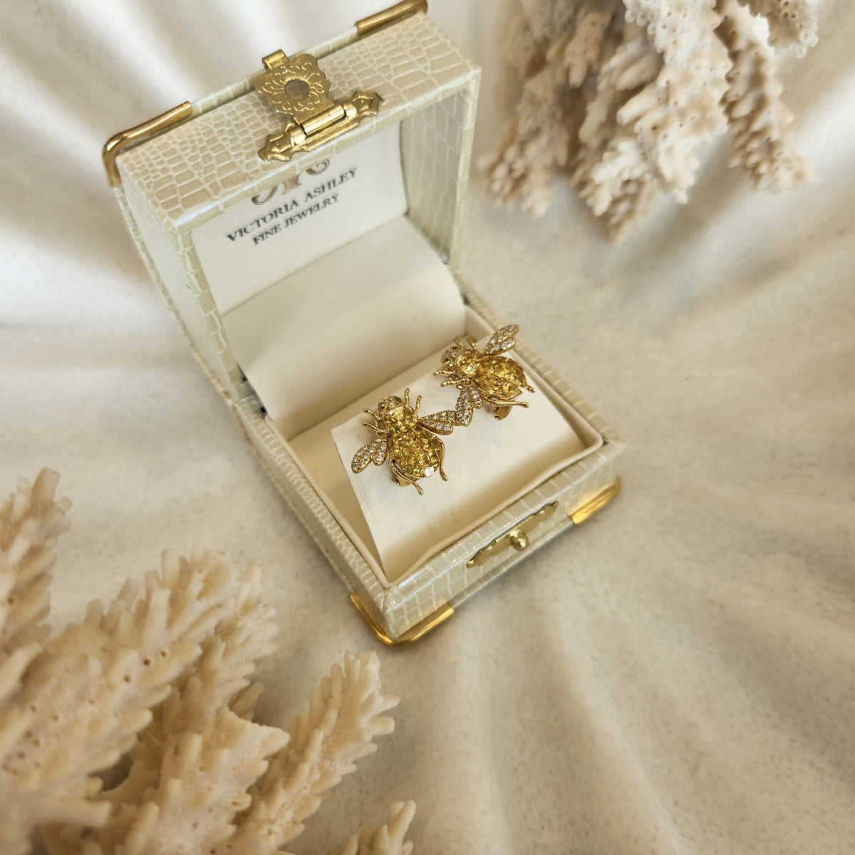 18 Karat Yellow Gold Sapphire And Diamond Bee Earrings