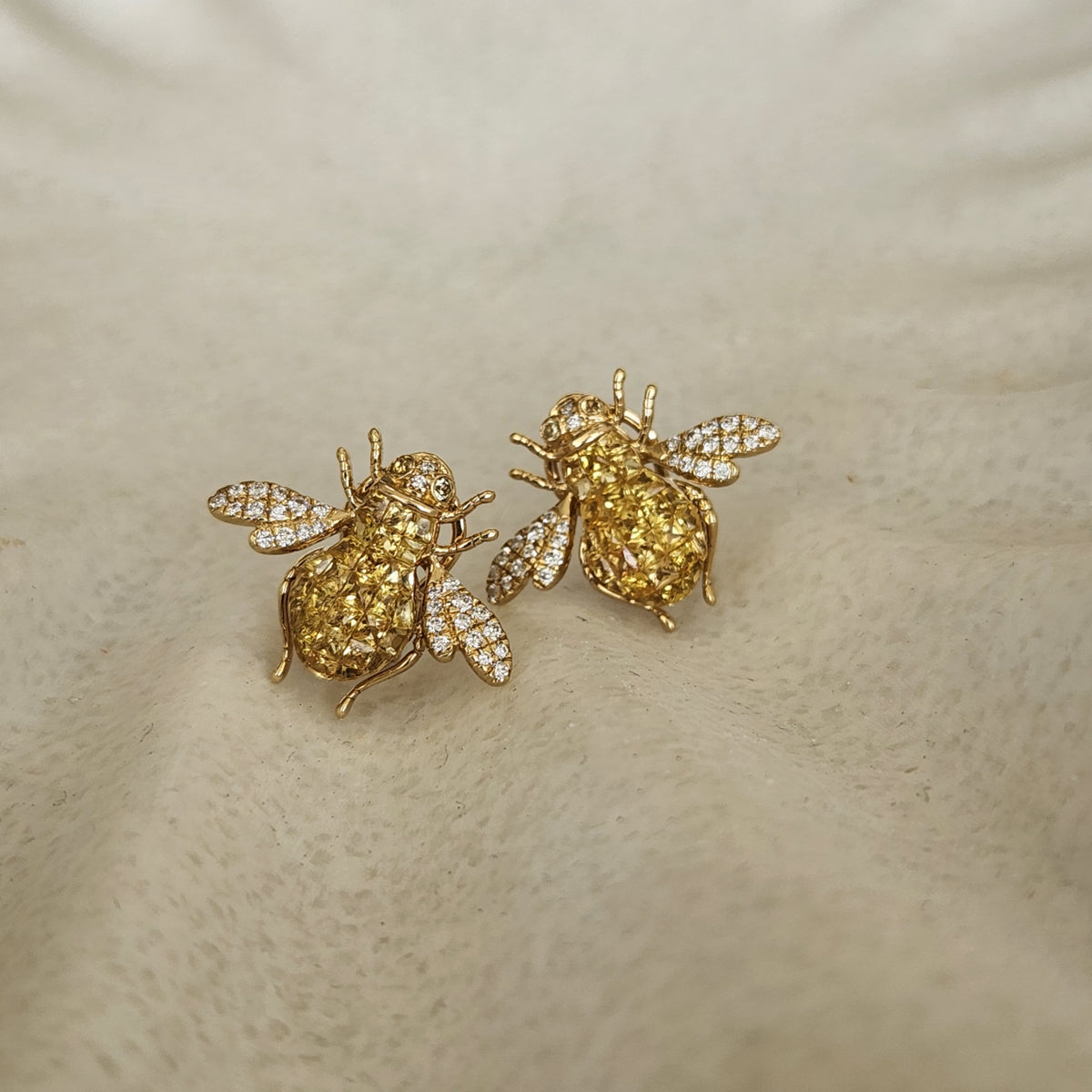 18 Karat Yellow Gold Sapphire And Diamond Bee Earrings