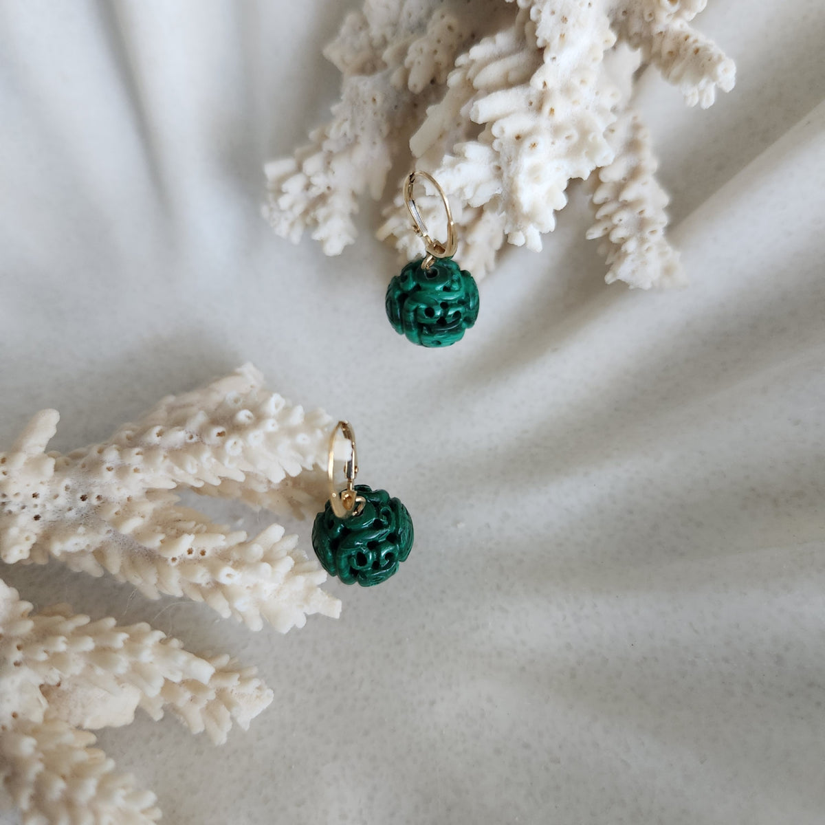 14 Karat Yellow Gold 14 Mm Carved Malachite Dangle Earrings With Leverbacks