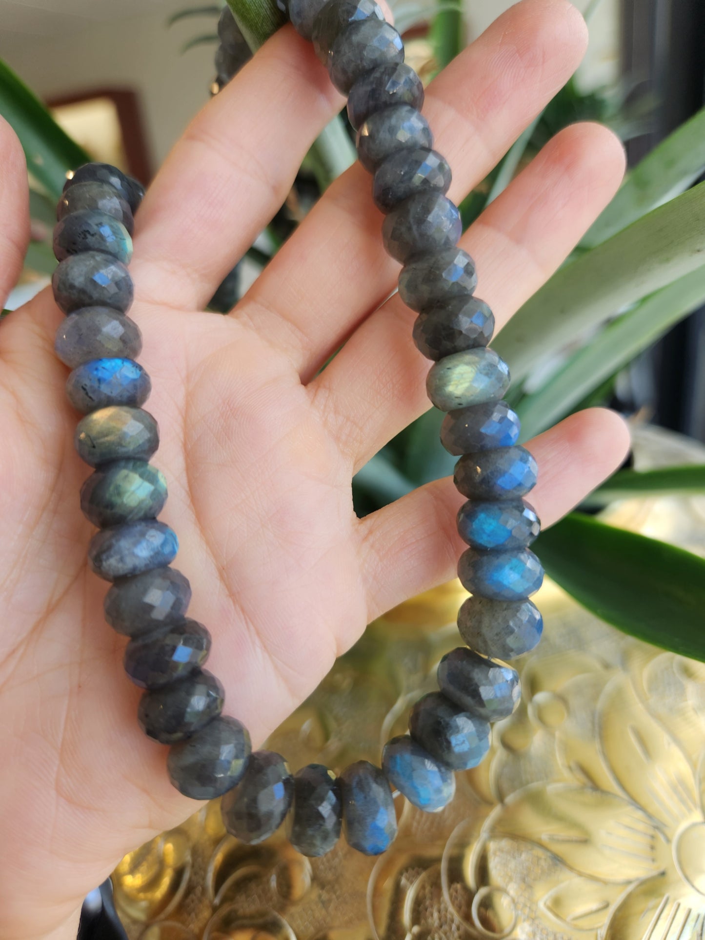 14 Karat Yellow Gold 10.5 Mm Faceted Roundel Labradorite Bead Strand Necklace With Oval Lobster Clasp, 18"