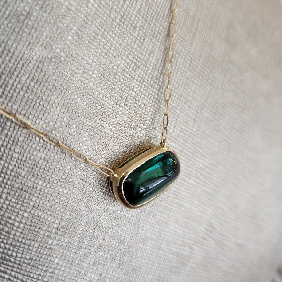 14 Karat Yellow Gold Indicolite Tourmaline Paperclip Necklace, 18"
