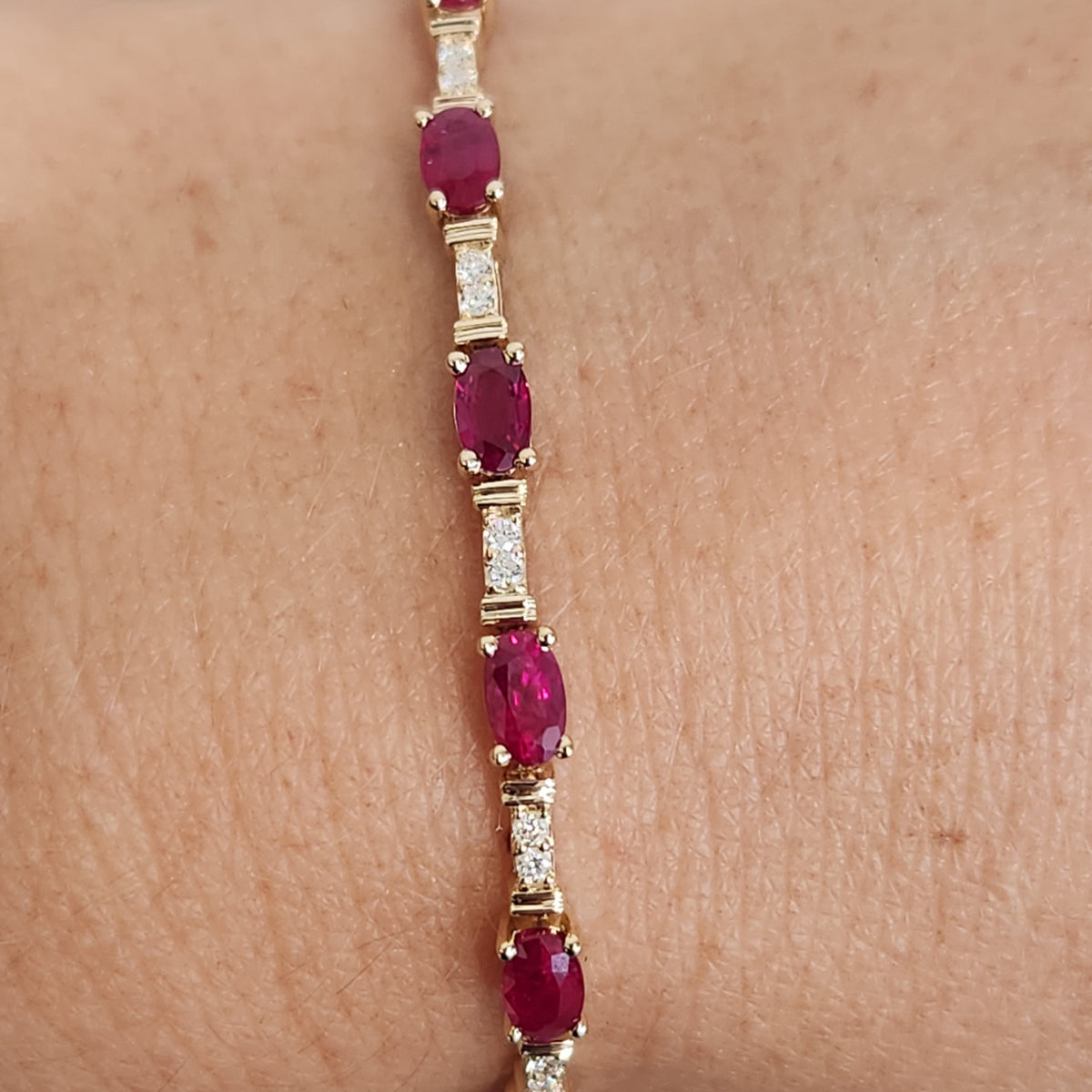 14 Karat Yellow Gold Ruby & Diamond Line Bracelet, 7"