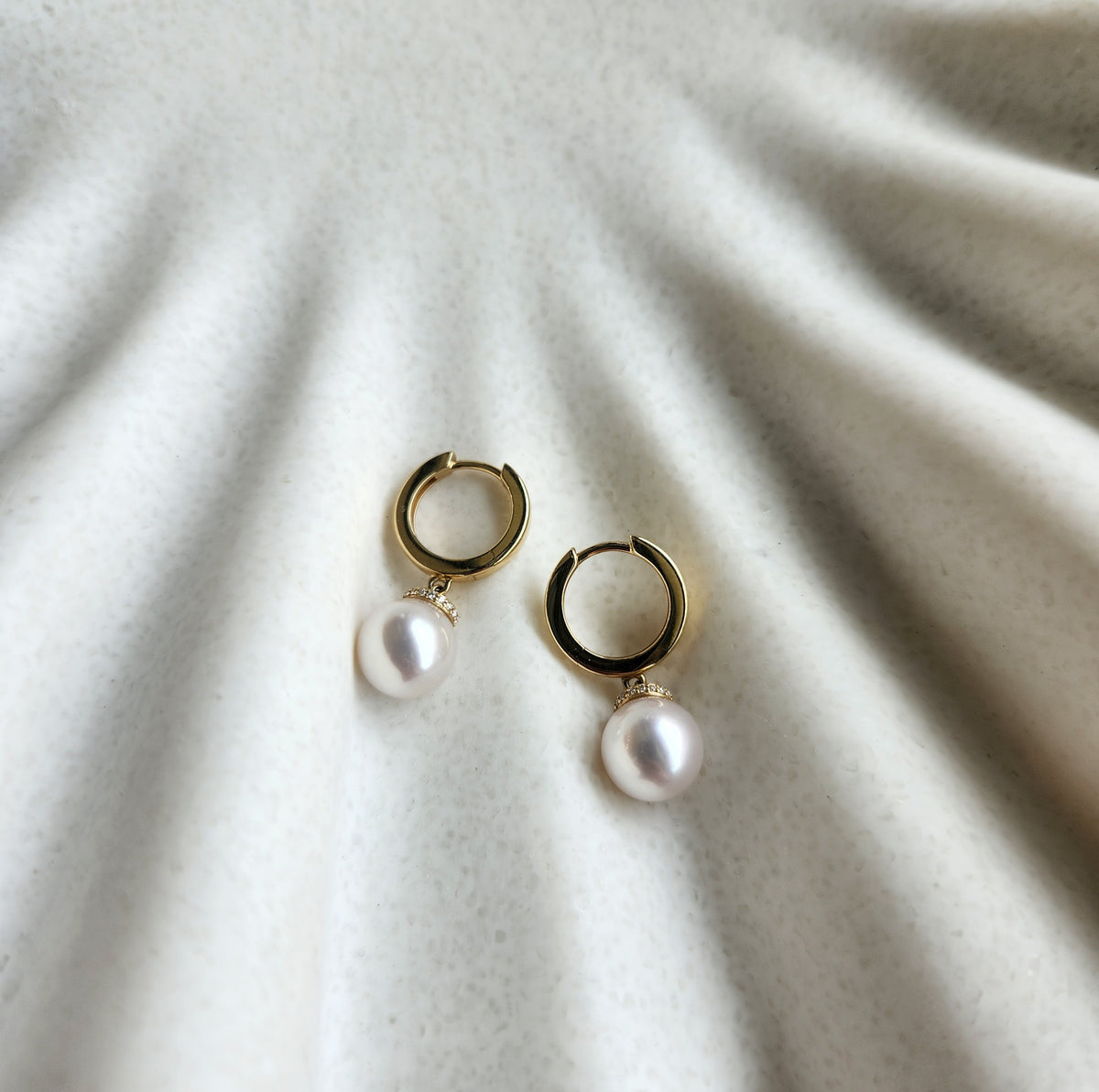 14 Karat Yellow Gold 9-9.5 Mm Akoya Pearl Dangle Earrings With Hidden Diamond Halo