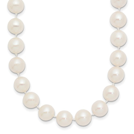 White Round 8-9 Mm Freshwater Cultured Pearl Necklace 18" With 14 Karat Yellow Gold Pearl Clasp