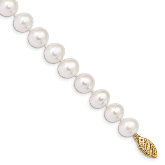 Round White Freshwater Pearl Bracelet 8.25" With 14 Karat Yellow Gold Pearl Clasp