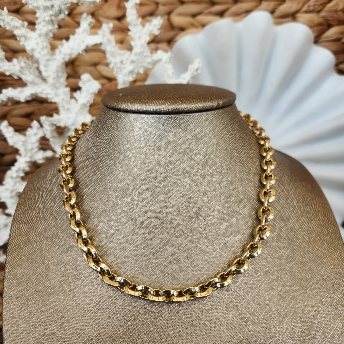 14 Karat Yellow Gold Fancy Open Link Knife-Edge Rolo Link Necklace 17.25"