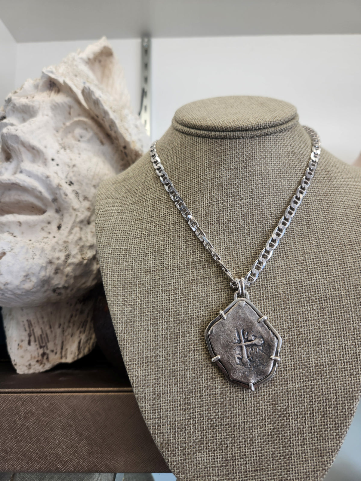 1715 Fleet Spanish  8 Reale in Sterling Silver Pendant

Date: 1700s