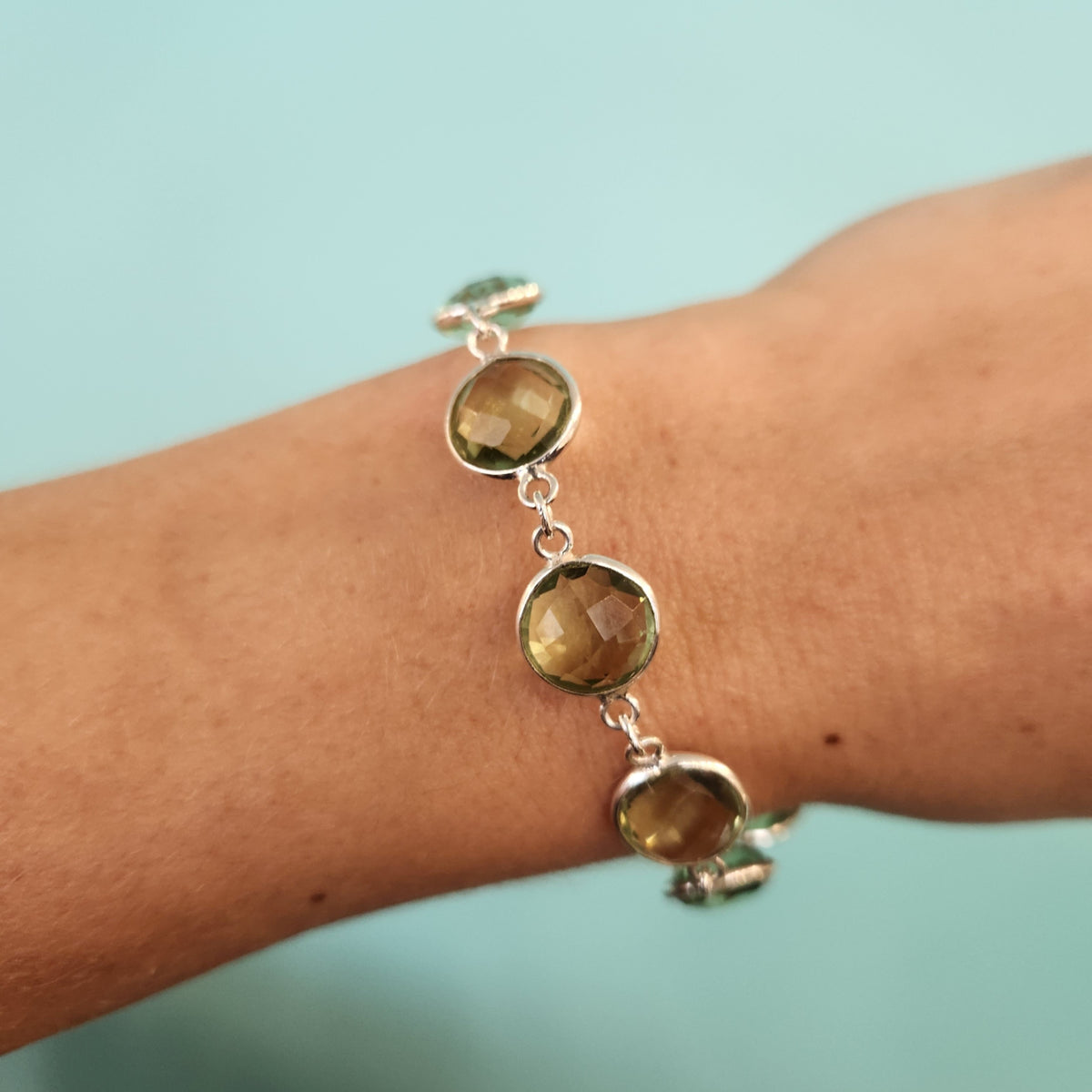 Adjustable 7.5 to 7.75 Inch Sterling Silver Bracelet with 22.5 CTW Dou
