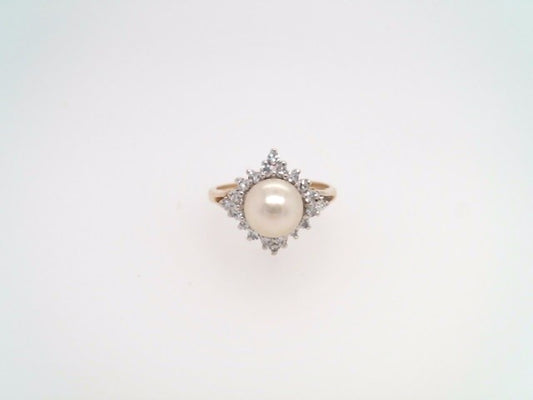 Vintage 14 Karat Yellow Gold White Akoya Pearl & Diamond Ring