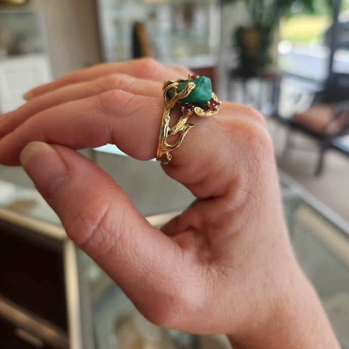 Vintage 14 Karat Yellow Gold Rough Lab Grown Emerald Ring With Ruby Accents, Floral Motif Mounting With Leaves & Branches