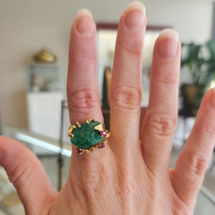 Vintage 14 Karat Yellow Gold Rough Lab Grown Emerald Ring With Ruby Accents, Floral Motif Mounting With Leaves & Branches