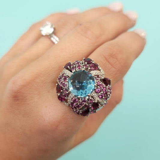 Online Clearance * Vintage 18 Karat White Gold Blue Topaz, Amethyst & Diamond Cocktail Ring